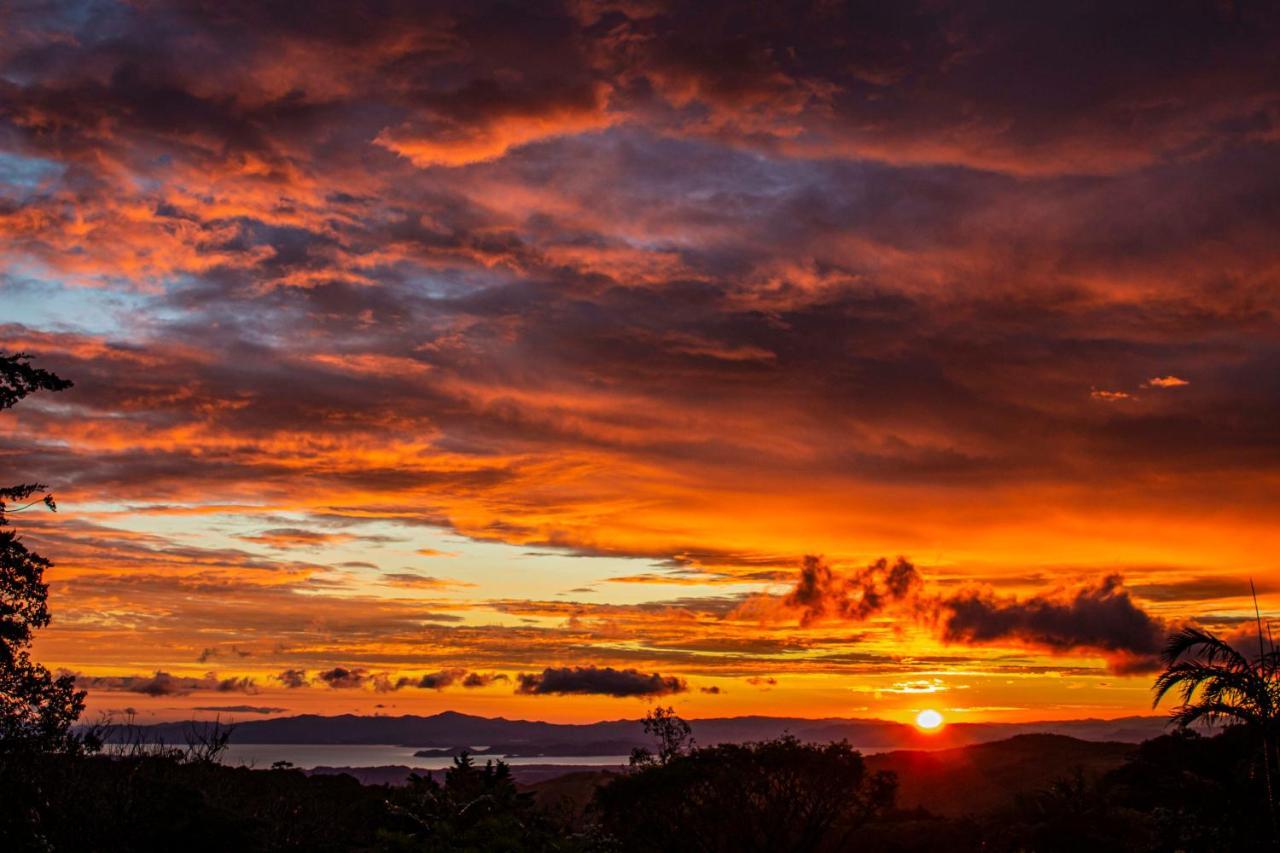 Sunset Apartments Monteverde Buitenkant foto